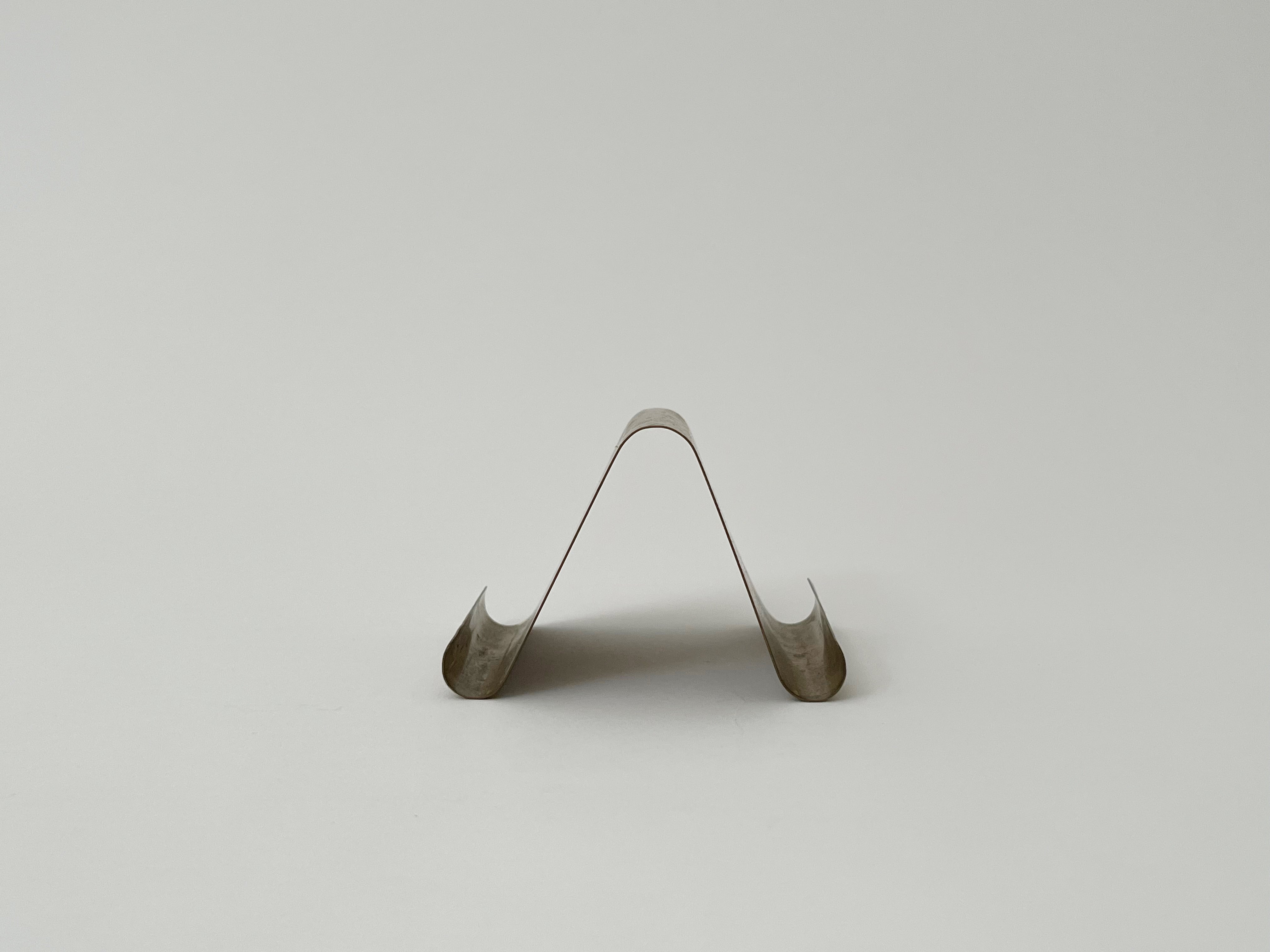 Mobile Phone Stand – Coglon
