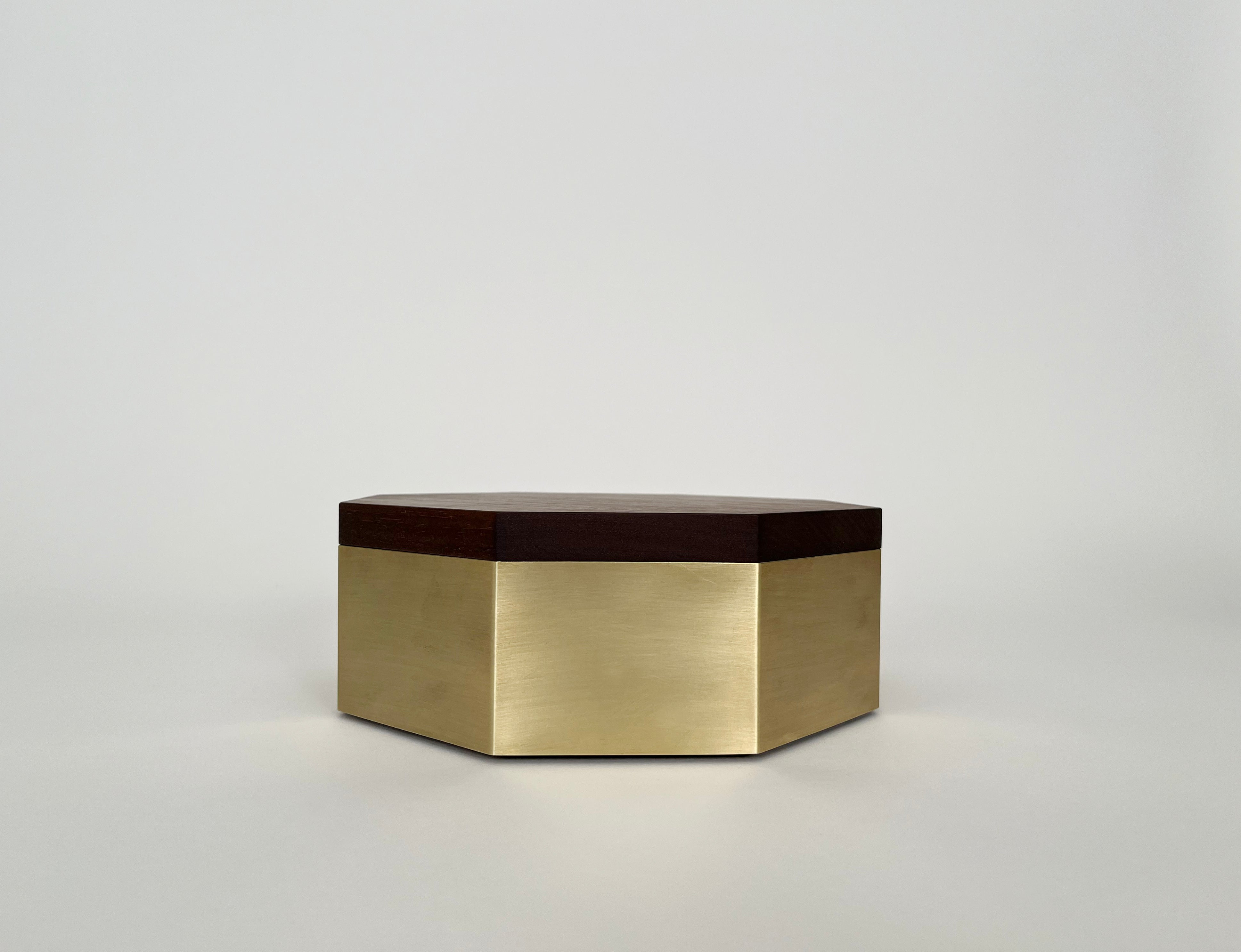 B10 - Box – Coglon